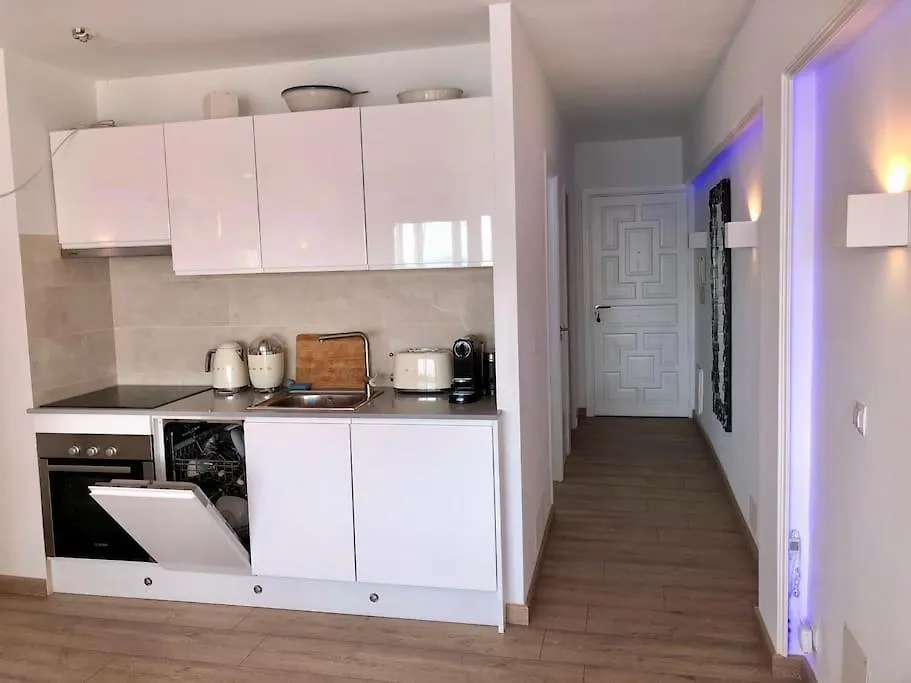 State Of The Art Apartment マガルフ 0*,